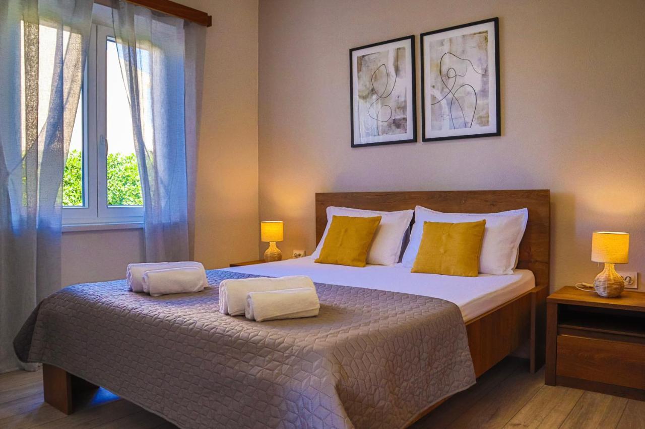 Apartmani Nana Mija Паг Екстер'єр фото