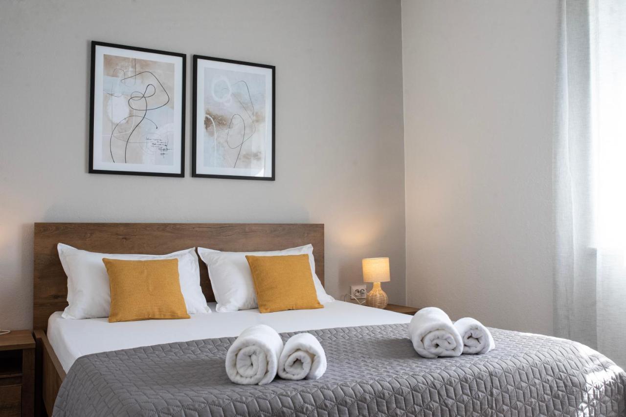Apartmani Nana Mija Паг Екстер'єр фото